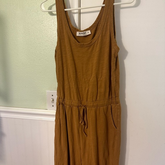 Jumper with tie waist and long top to wear or you can wearr the outfit alone - Picture 5 of 9